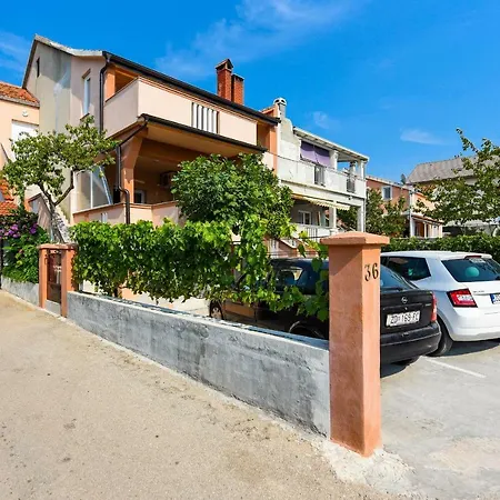 Damant Apartamento *